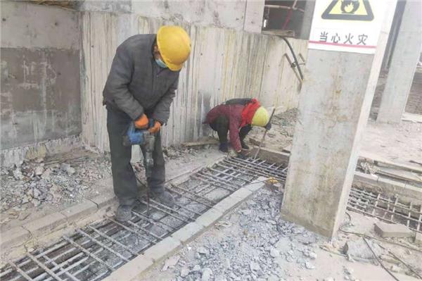 剔凿后浇带费用多少？