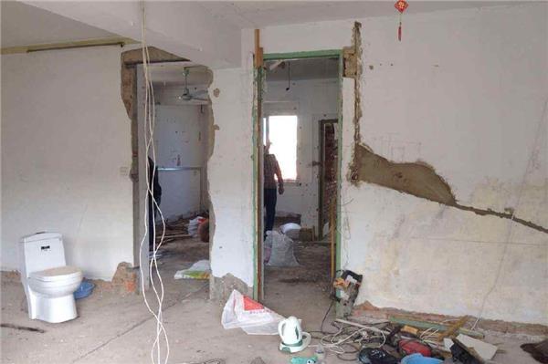 旧房拆除装修的费用大概是多少？