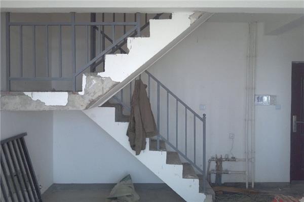拆除混凝土楼梯的方法有哪些？