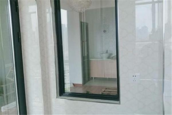 水泥墙的开窗方法。