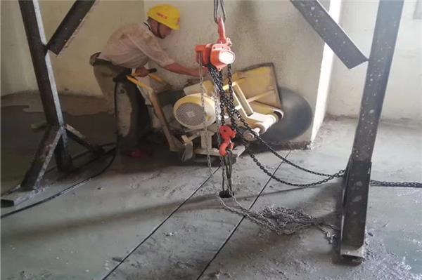 高层建筑拆除时，可以采取哪些方法？