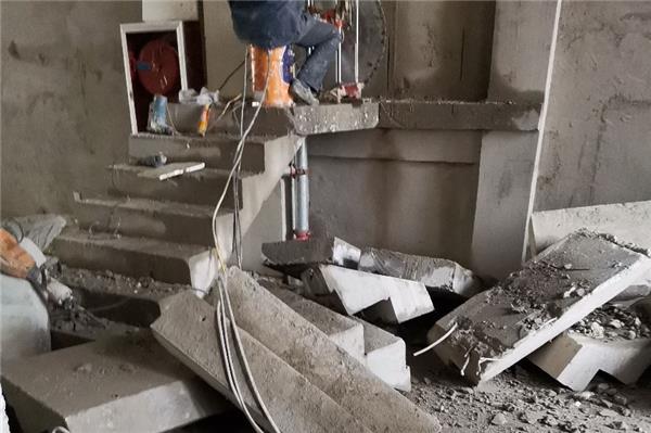 如何拆除混凝土墙，切割拆除楼梯的方法有哪些？