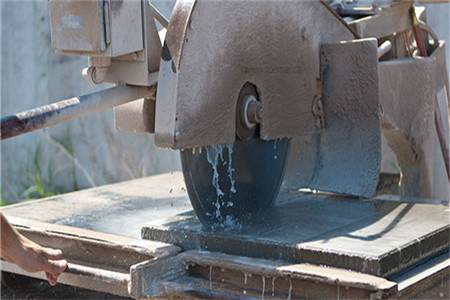 楼板切割多少钱一平方？