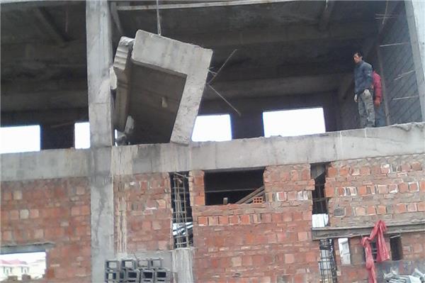 拆楼梯，拆除楼梯，混凝土拆除-拆除楼梯步骤,楼梯拆除安全,混凝土楼梯拆除