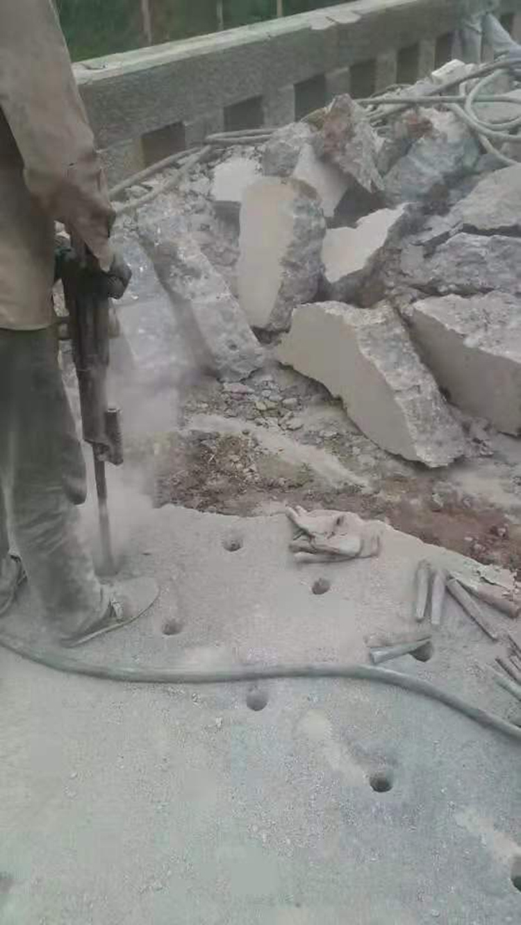 混凝土切割拆除,混凝土拆除工程