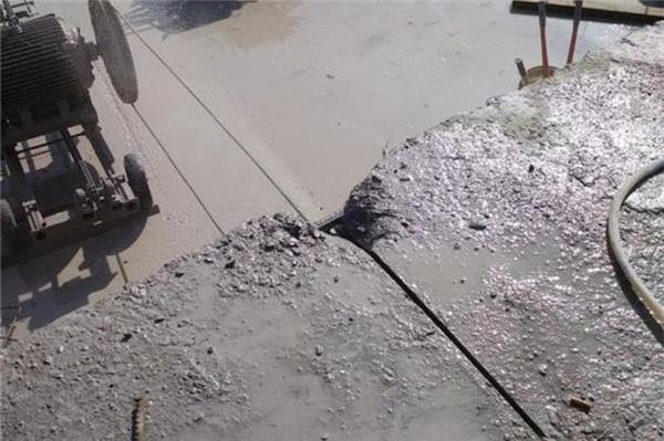 浅谈楼板静力切割拆除的施工过程