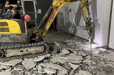 屋面与室内混凝土地面的人工拆除技术与要点