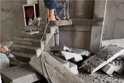 拆除楼梯费用详解：混凝土楼梯拆除不含面层价格